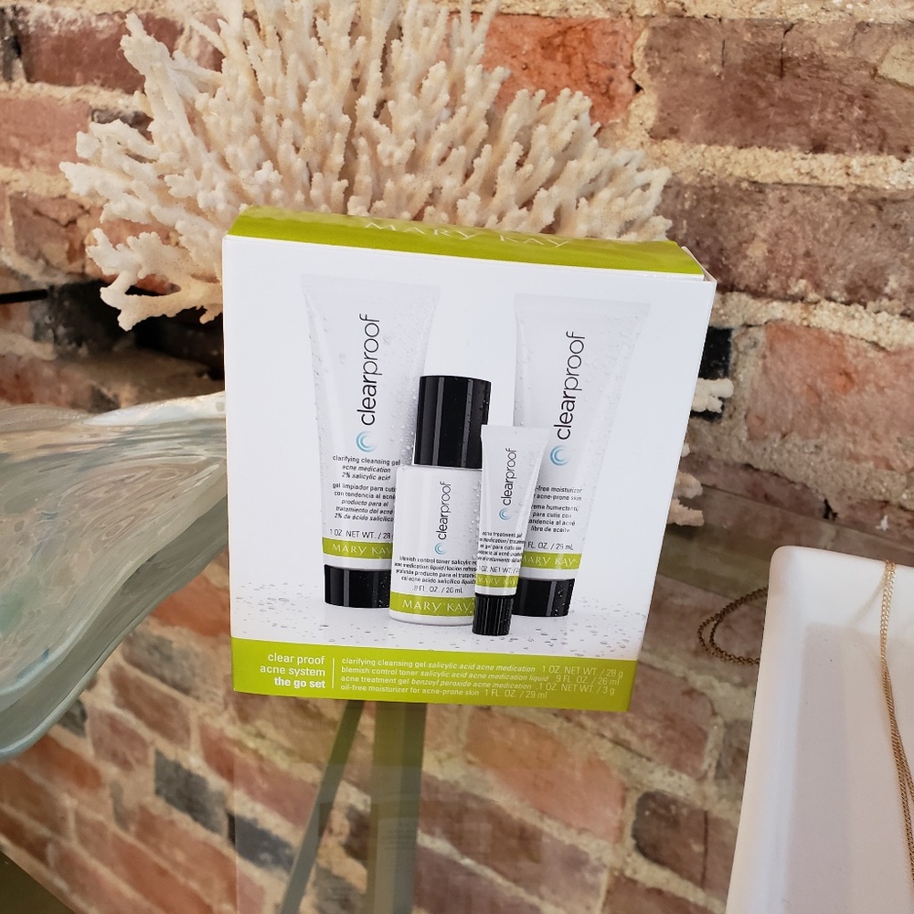 Clearproof Acne System Mini Go Set Mary Kay